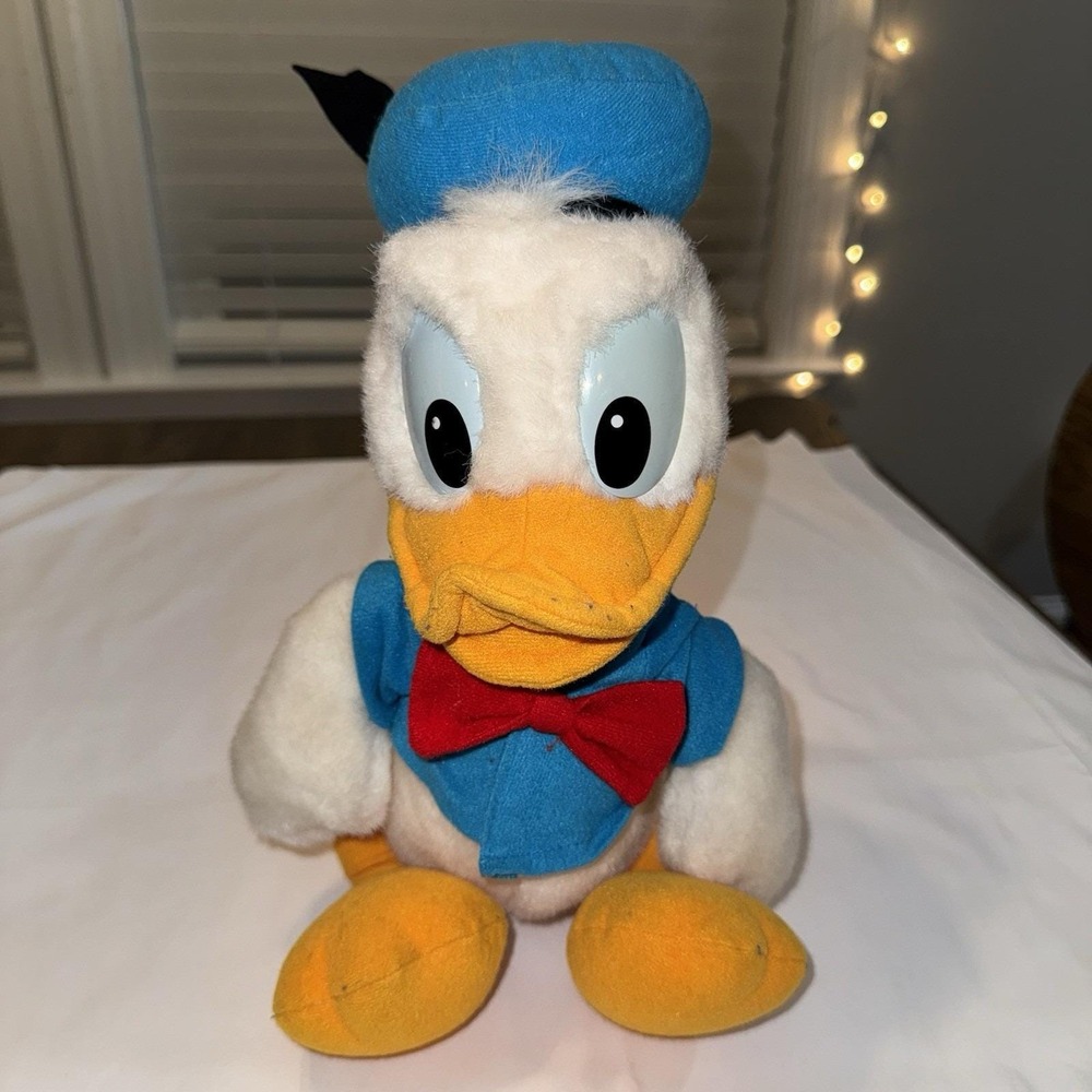 Vintage Dinald Duck Disneyland Walt Disney World Plush Stuffed Animal Toy 12"
